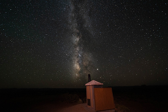 CanyonlandsOuthouse